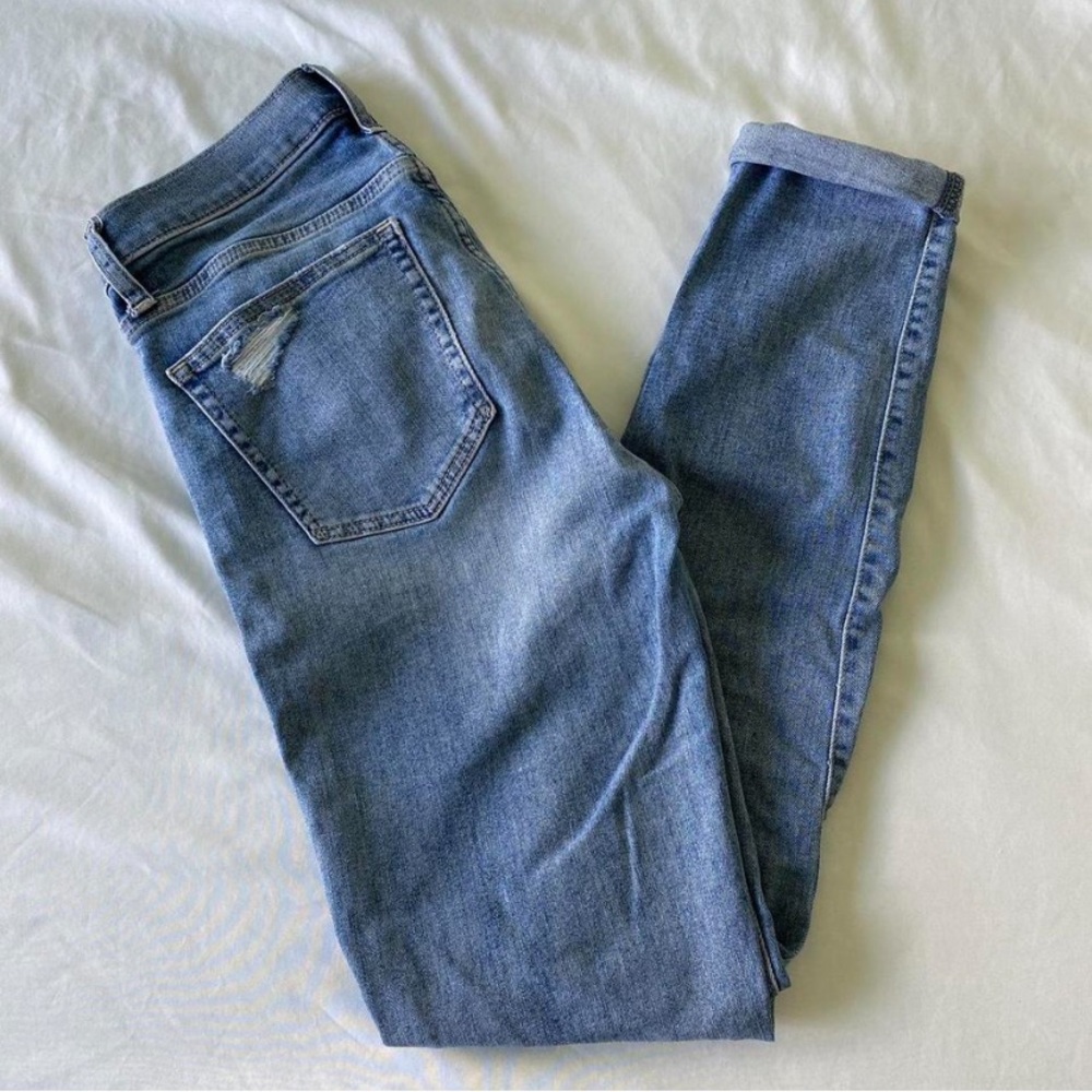 Gap Distressed Skinny Jeans